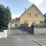 A L'oree Du Bois 